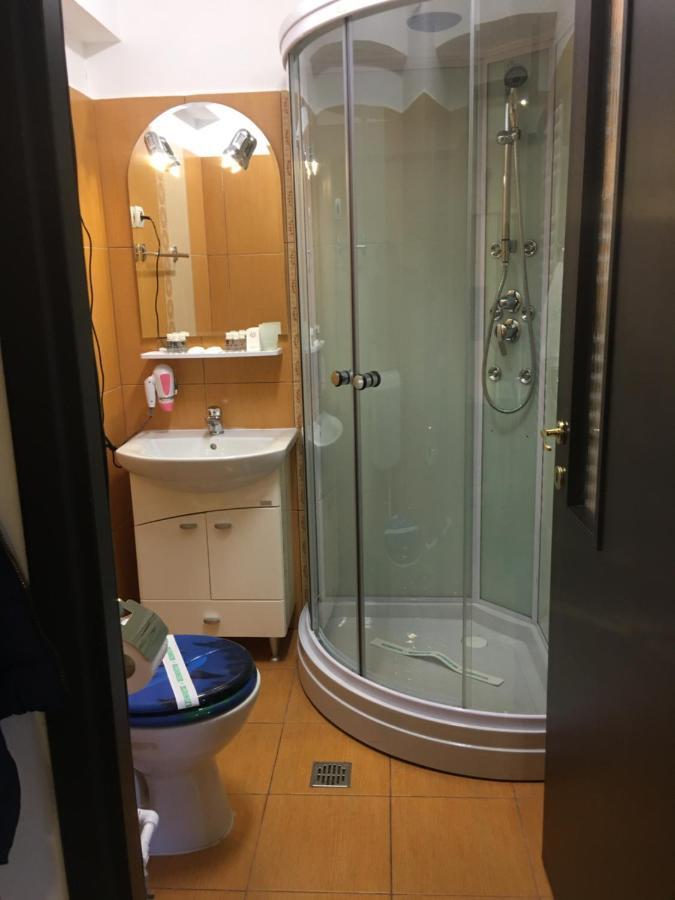 Sinaia Chic Minisuite Mirage-Self Check-In&Free Parking المظهر الخارجي الصورة